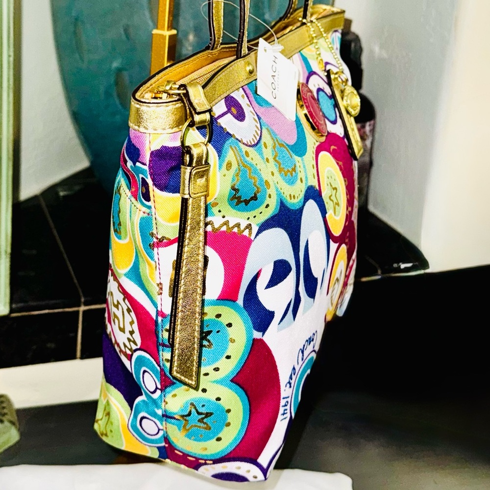 Coach Poppy C Graffiti bag 2012, top zip, gold leather F19434 - NEW With Tags - Picture 11 of 16